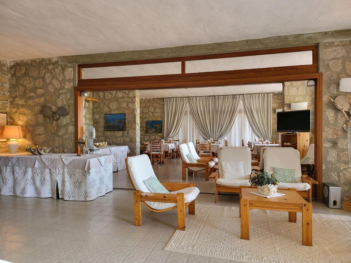 Hotel Olimpia Baja Sardinia Luaran gambar
