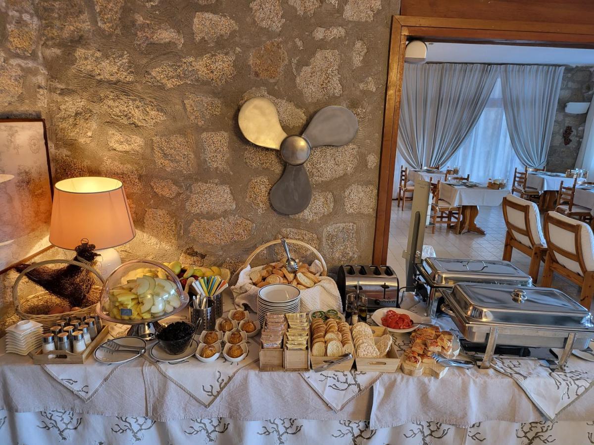 Hotel Olimpia Baja Sardinia Luaran gambar