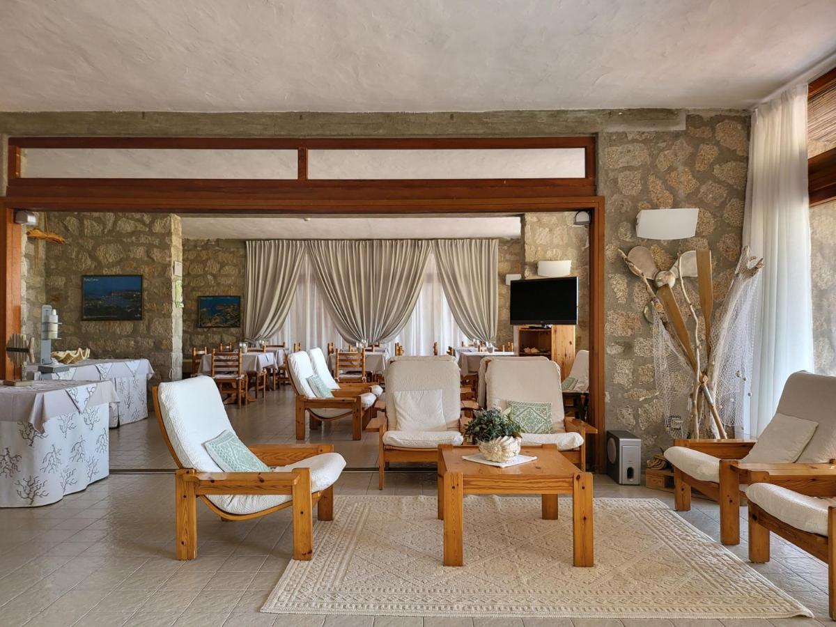 Hotel Olimpia Baja Sardinia Luaran gambar