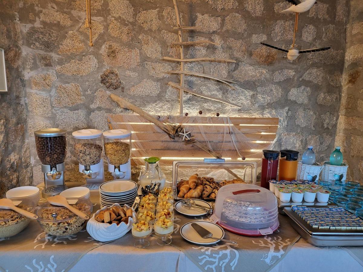 Hotel Olimpia Baja Sardinia Luaran gambar