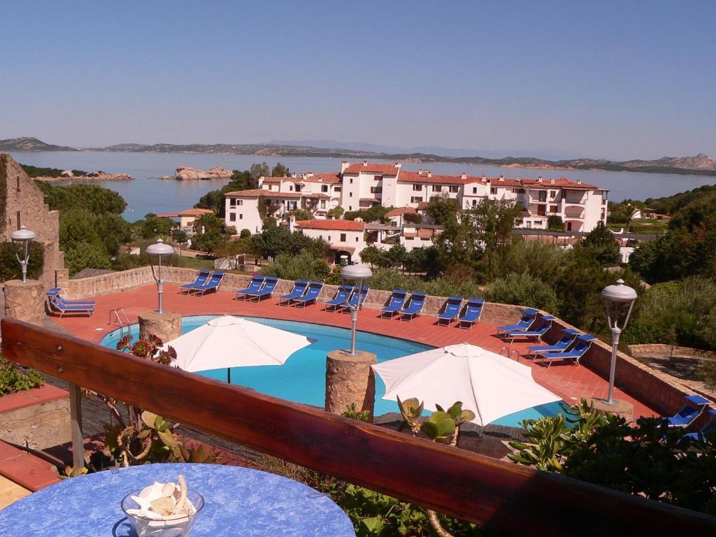 Hotel Olimpia Baja Sardinia Bilik gambar