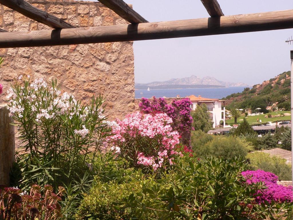 Hotel Olimpia Baja Sardinia Bilik gambar