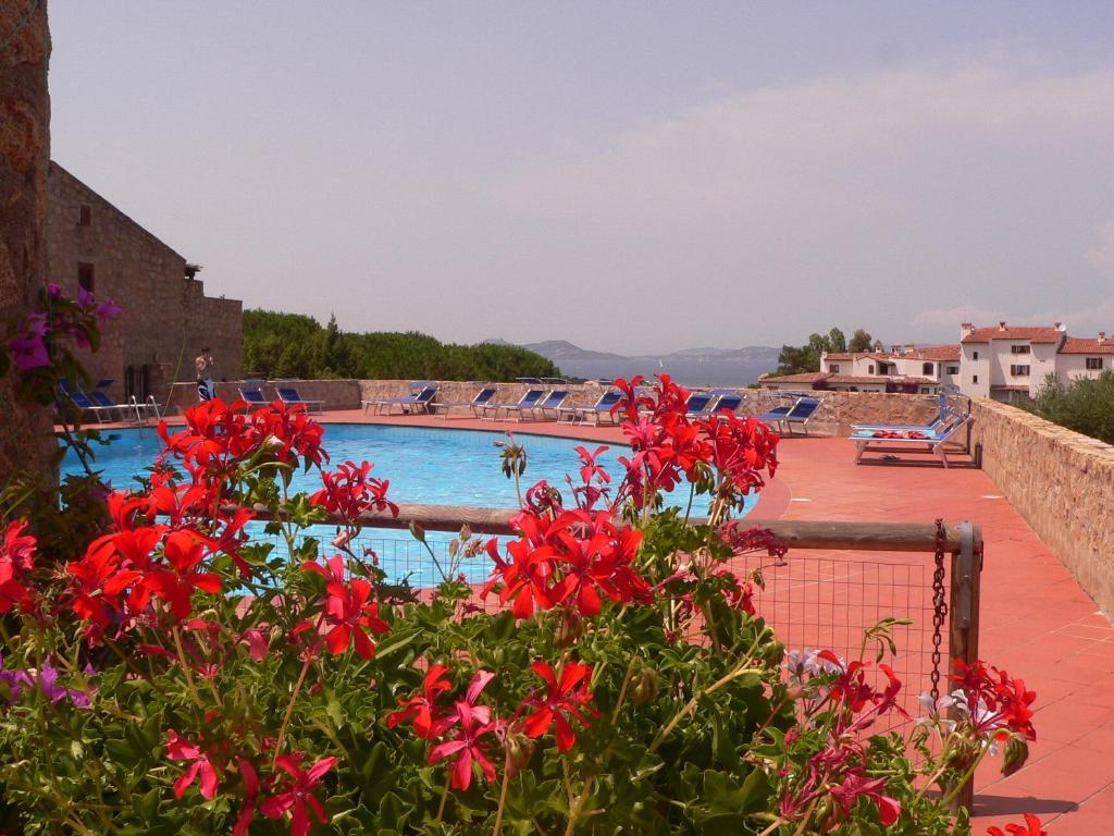 Hotel Olimpia Baja Sardinia Bilik gambar
