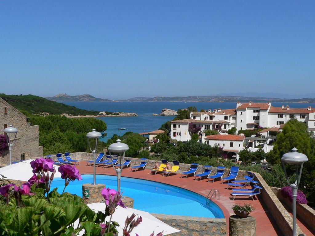 Hotel Olimpia Baja Sardinia Bilik gambar