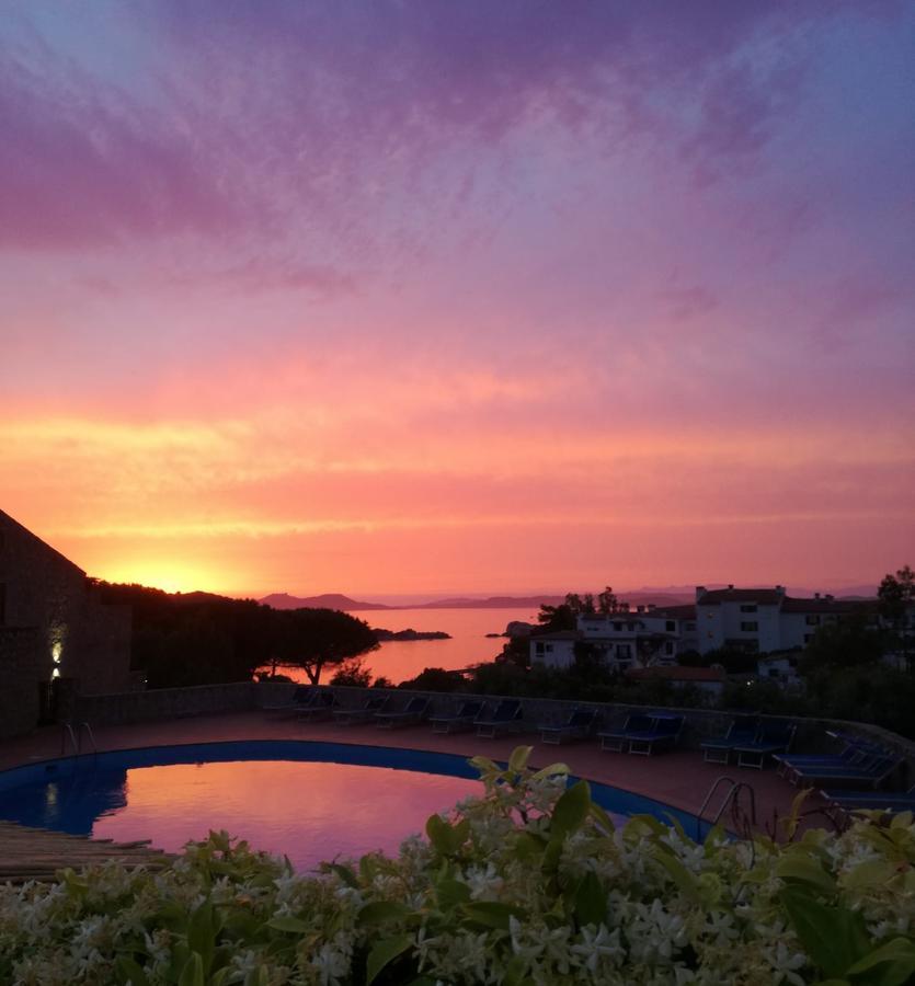Hotel Olimpia Baja Sardinia Luaran gambar
