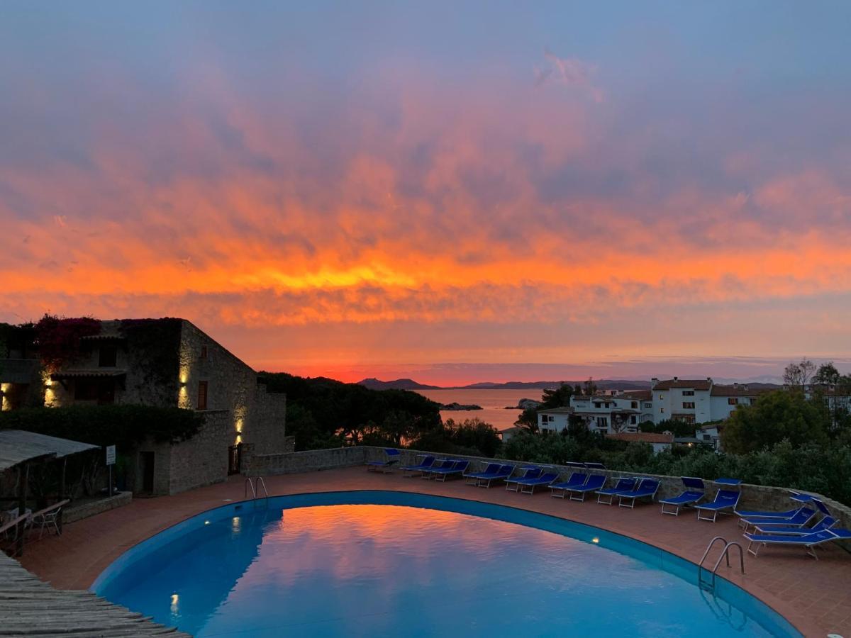 Hotel Olimpia Baja Sardinia Luaran gambar